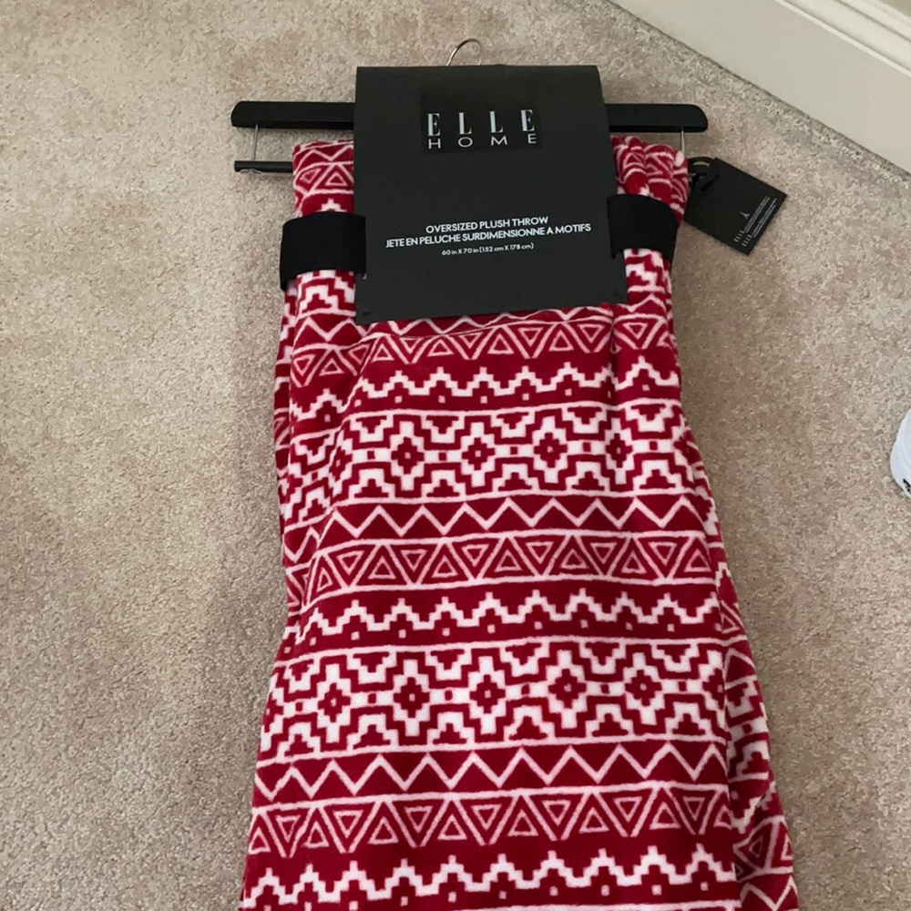 Christmas blanket! New w tags.